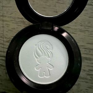 Trolls collection M.a.c eye shadow